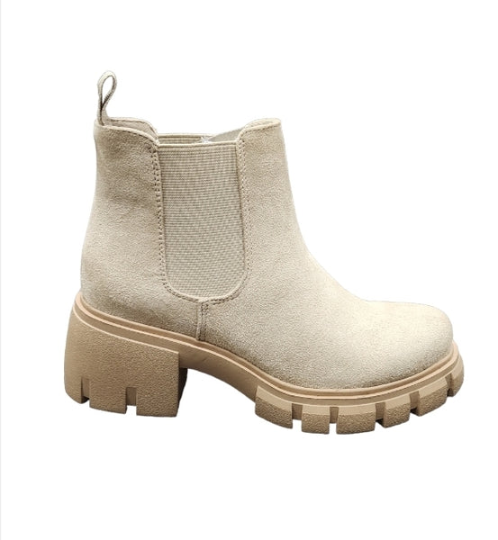 Ivory Boot